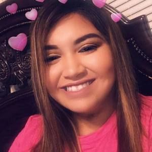 Meet your Posher, Valeria